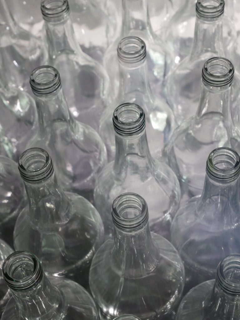 bottiglie di vetro 100% riciclabili come la carta - Sfusitalia